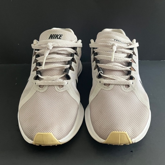 Nike Downshifter 8 Running Shoes. Gray and Black with Pink Foam. Women’s size 7 - Picture 4 of 12